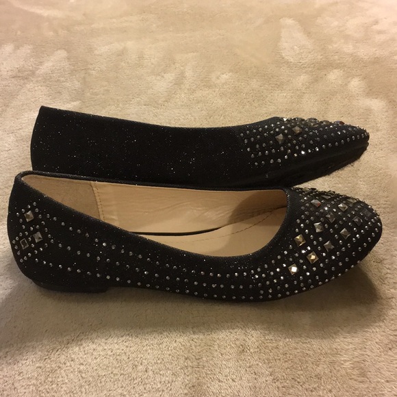 ❌DONATED❌ Girls Shoes - Picture 2 of 8